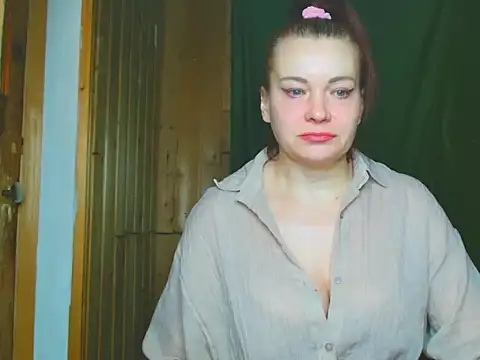 Snapshot of Milana9732 chatting on February 28, 2026, 8:54 pm Milana9732 online show from February 28, 2026, 8:54 pm