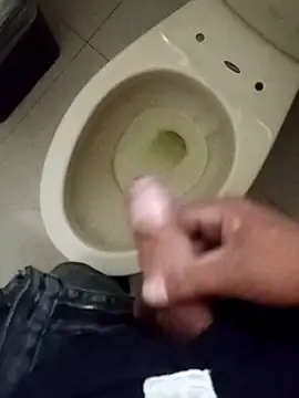 Snapshot of fercheyy chatting on February 10, 2026, 9:41 pm fercheyy online show from February 10, 2026, 9:41 pm