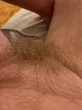 benoitxxx online show from June 17, 2026, 8:32 pm