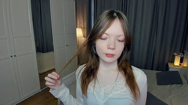 LavenderMitten online show from February 21, 2026, 5:19 am