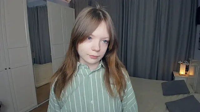 LavenderMitten online show from February 23, 2026, 5:05 am