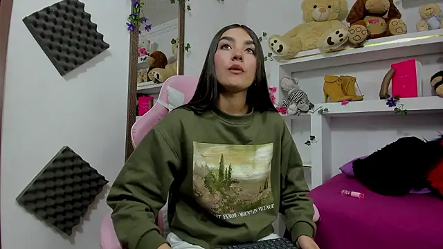 Mayli rose online show from February 25, 2026, 8:07 pm