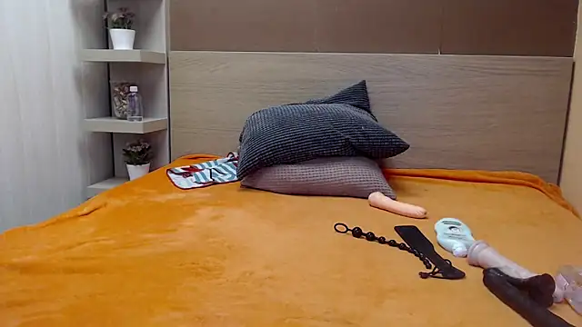 PinkyTwerkyX online show from February 1, 2025, 6:54 am