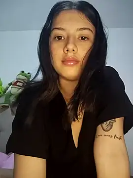 Aurora Pearl online show from February 10, 2026, 10:03 pm