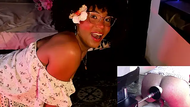 Snapshot of CataleyaMoon_ chatting on July 17, 2026, 6:57 pm CataleyaMoon online show from July 17, 2026, 6:57 pm