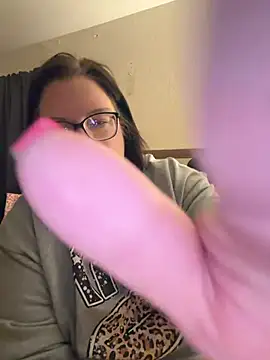 Snapshot of FreaksOffALeash3261 chatting on May 27, 2026, 12:02 pm FreaksOffALeash3261 online show from May 27, 2026, 12:02 pm