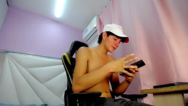 Dylan awa online show from February 13, 2026, 4:08 am