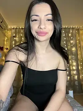 Snapshot of Layana_Ro chatting on March 3, 2026, 8:48 pm Layana Ro online show from March 3, 2026, 8:48 pm