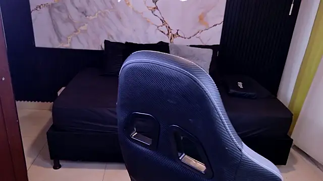 Sophie19   online show from February 19, 2026, 11:50 am