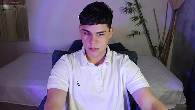 eithan jonnes online show from February 19, 2026, 11:12 pm