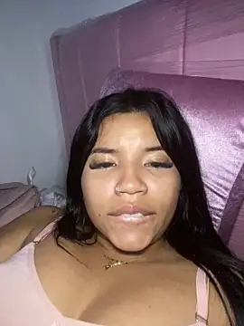 Lucy strong1 online show from February 12, 2026, 3:45 am