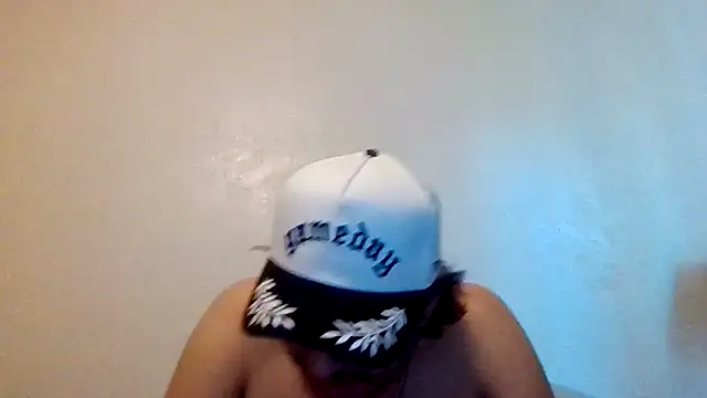 Tallhungandcloudy online show from February 28, 2026, 11:50 pm