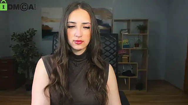 Effy Royse online show from May 26, 2026, 5:36 am