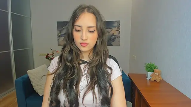 Effy Royse online show from July 12, 2026, 5:59 pm