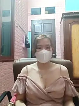 Snapshot of Trang26 chatting on February 17, 2026, 4:02 pm Trang26 online show from February 17, 2026, 4:02 pm