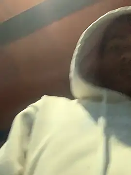 Snapshot of mondacuo3000 chatting on February 17, 2026, 2:57 pm mondacuo3000 online show from February 17, 2026, 2:57 pm