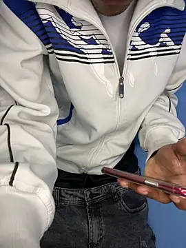 Snapshot of mondacuo3000 chatting on February 28, 2026, 11:44 am mondacuo3000 online show from February 28, 2026, 11:44 am