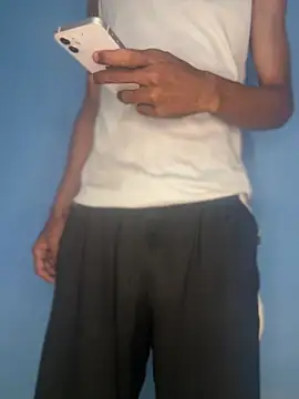 mondacuo3000 online show from April 3, 2026, 6:28 pm