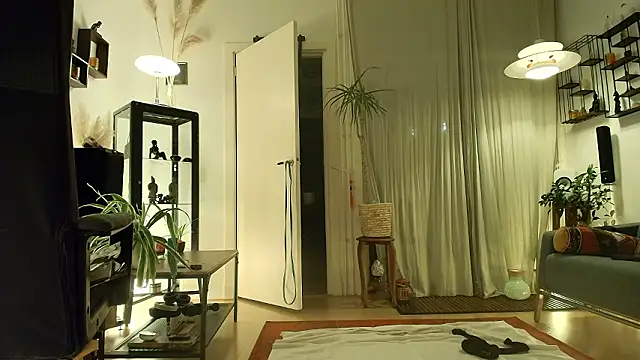 MiloXLive online show from March 13, 2026, 12:50 am