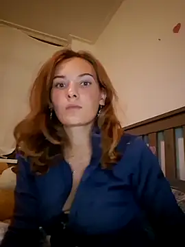 sweetsophie69 online show from April 30, 2026, 8:37 pm