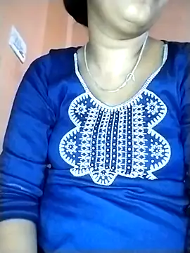 Nency Love143 online show from April 25, 2026, 6:49 pm