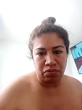 eva vidal  online show from June 3, 2026, 2:33 pm