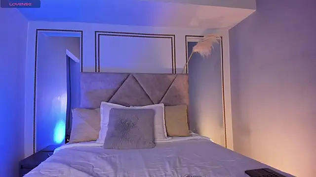 KaattyDoll online show from April 10, 2026, 8:24 pm