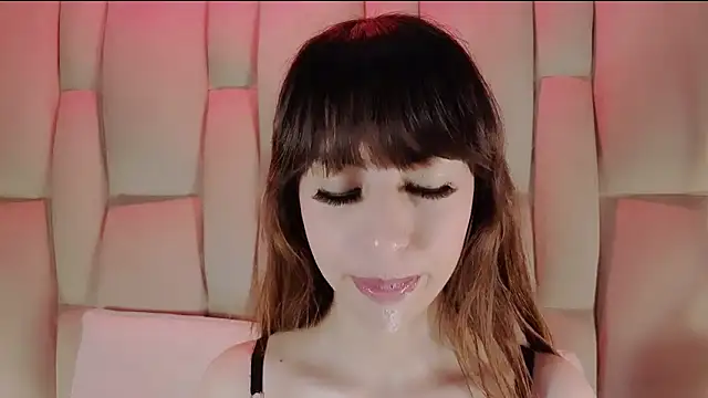 Snapshot of AriaPure1 chatting on March 2, 2026, 7:15 am AriaPure1 online show from March 2, 2026, 7:15 am