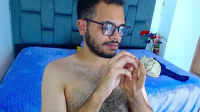 Snapshot of J_black_ chatting on February 23, 2026, 9:45 pm J black online show from February 23, 2026, 9:45 pm