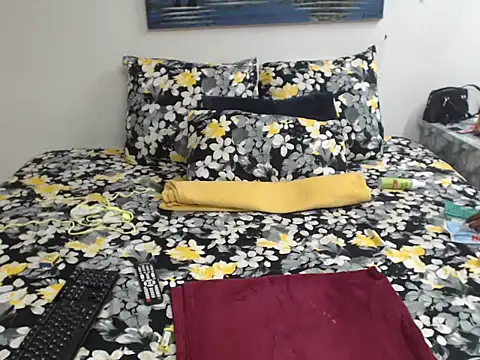 MissRedHotRaven online show from February 22, 2026, 5:44 pm