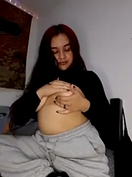 Snapshot of Lucy_allen1 chatting on February 14, 2026, 2:30 am Lucy allen1 online show from February 14, 2026, 2:30 am