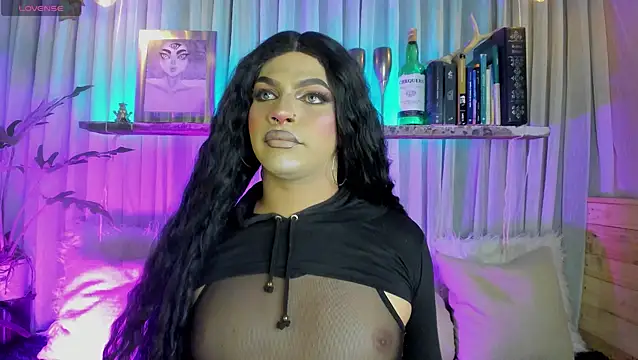 Miss-liaa online show from February 11, 2026, 11:21 pm