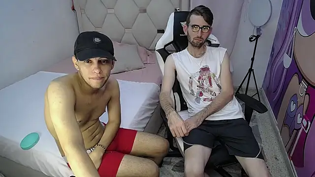 Top and bottom online show from February 22, 2026, 9:13 pm