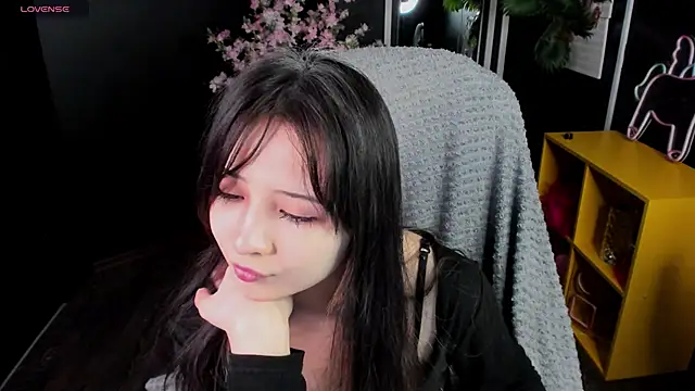 May Ling online show from April 12, 2026, 10:42 am