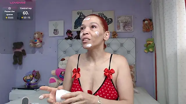 Dayana Smithh online show from March 4, 2026, 7:09 pm