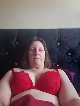 Snapshot of maturekate chatting on April 2, 2026, 12:58 pm maturekate online show from April 2, 2026, 12:58 pm