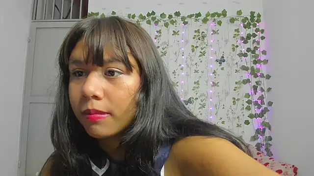 kandyerd online show from April 22, 2026, 2:25 am