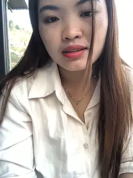 Snapshot of newbaby1 chatting on February 26, 2026, 1:37 am newbaby1 online show from February 26, 2026, 1:37 am