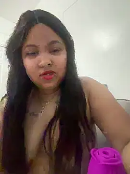 009lesli online show from April 17, 2026, 11:52 pm