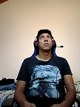 mamichula266 online show from April 15, 2026, 11:06 am