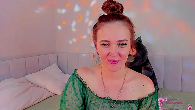 Snapshot of she_wolf chatting on March 24, 2026, 2:22 pm she wolf online show from March 24, 2026, 2:22 pm