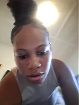 BootyCaramelxx online show from April 6, 2026, 2:40 pm