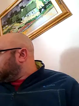 Snapshot of cetriolino chatting on April 1, 2026, 2:03 pm cetriolino online show from April 1, 2026, 2:03 pm