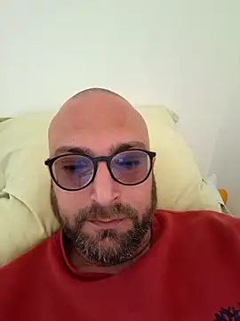 Snapshot of cetriolino chatting on April 9, 2026, 6:13 am cetriolino online show from April 9, 2026, 6:13 am