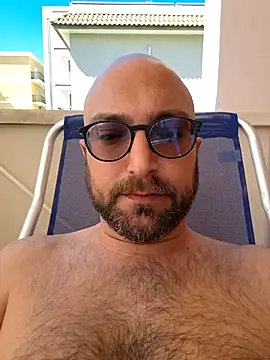 Snapshot of cetriolino chatting on April 11, 2026, 9:24 am cetriolino online show from April 11, 2026, 9:24 am