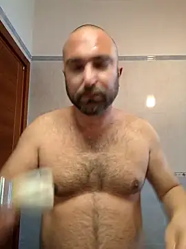 Snapshot of cetriolino chatting on April 15, 2026, 5:58 am cetriolino online show from April 15, 2026, 5:58 am