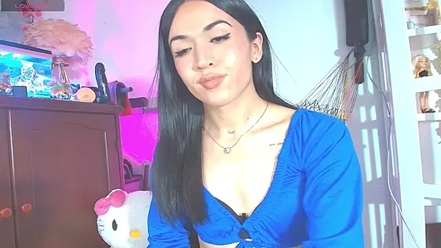 Yiyii online show from March 19, 2026, 7:51 pm