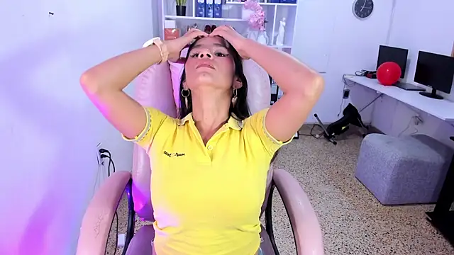 Emmy lollipop online show from February 19, 2026, 6:26 pm