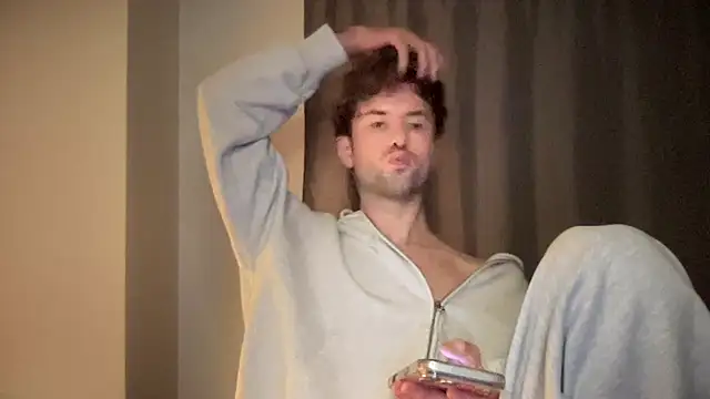 heyhoneyalex online show from February 17, 2026, 6:03 pm