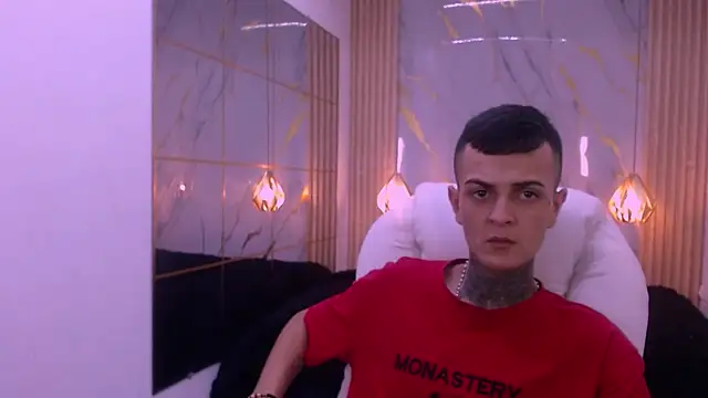 Snapshot of benjamin_anthony chatting on February 16, 2026, 1:29 pm benjamin anthony online show from February 16, 2026, 1:29 pm